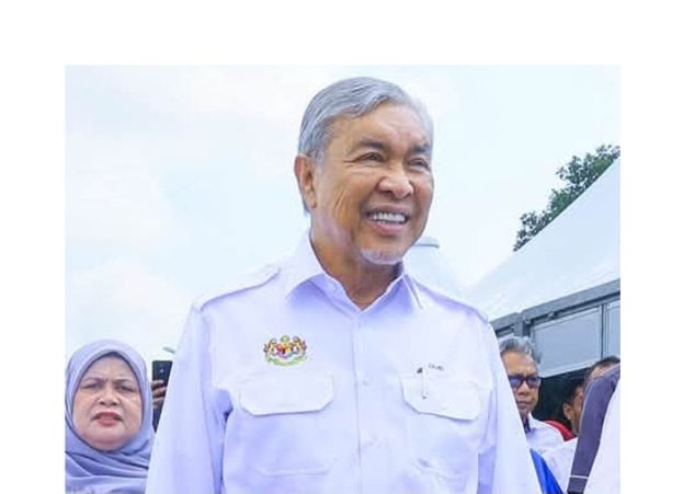 副首相阿末扎希。