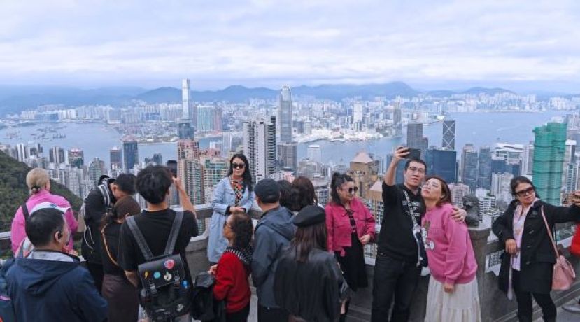 香港旅客人次上升12% 76%来自中国大陆