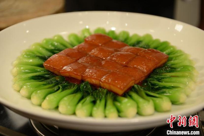 湘菜大师徐大斌制作的毛氏红烧肉。