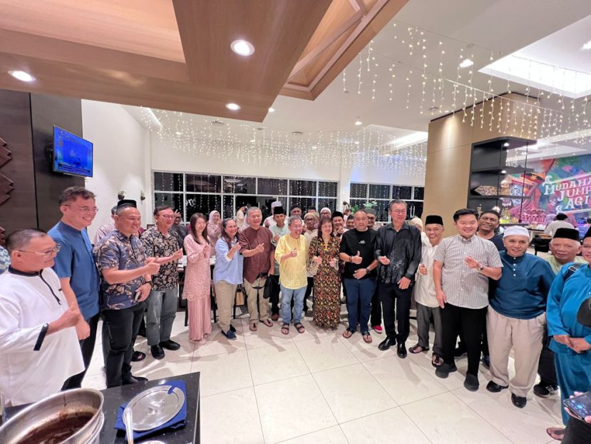 阿末依布拉欣：砂拉越多元社会是珍贵资产 逾20年办开斋晚宴促团结