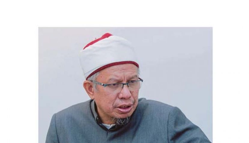 拿督斯里祖基菲里。