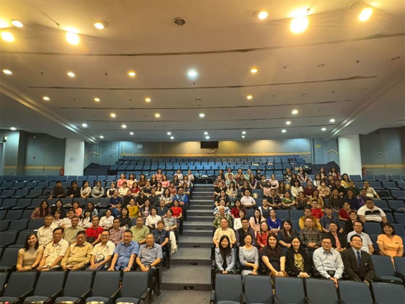 全国共230位华文教师分别出席了2025年&ldquo;华文老师的文学课堂&rdquo;（古晋场）两场交流活动。