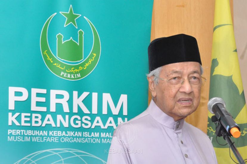 敦马哈迪医生表明将继续参政  人民还需要他的服务