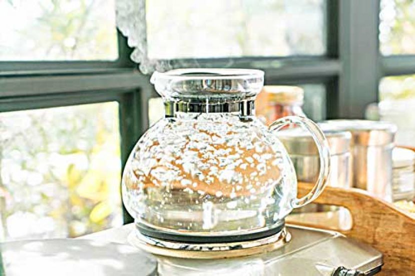 早晚喝对水 养生还能控血糖