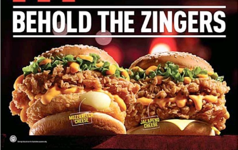 肯德基全新大汉堡Zinger Cheezilla(左)和Zinger Stacker(右)。