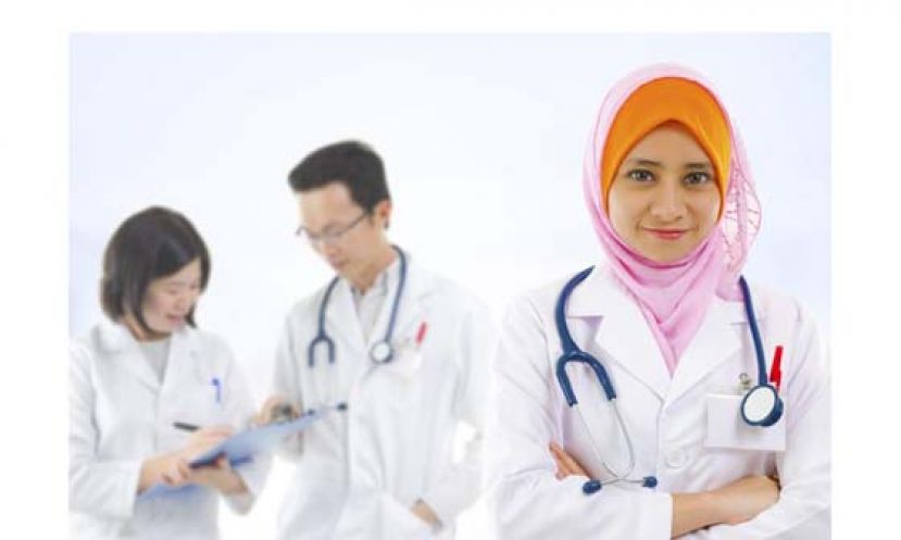 大马人认为大马国的医疗和军方是世界第一。