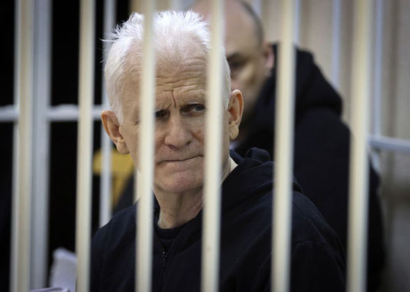 白俄罗斯人权领袖毕亚利亚茨基被判10年徒刑。