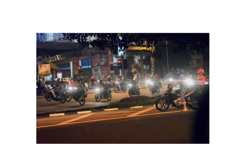 交通部拟修法严惩飙车族　父母和车行也受对付