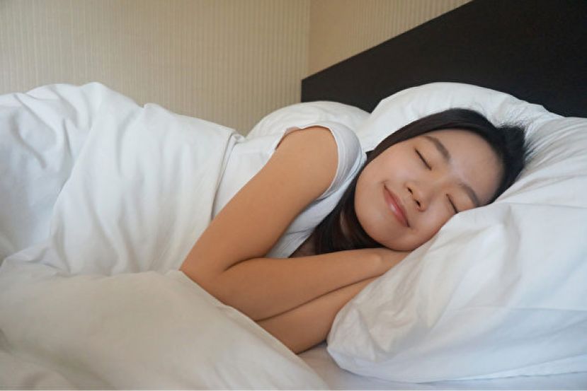 哪些人容易火烧心？ 1种睡姿防止胃食道逆流