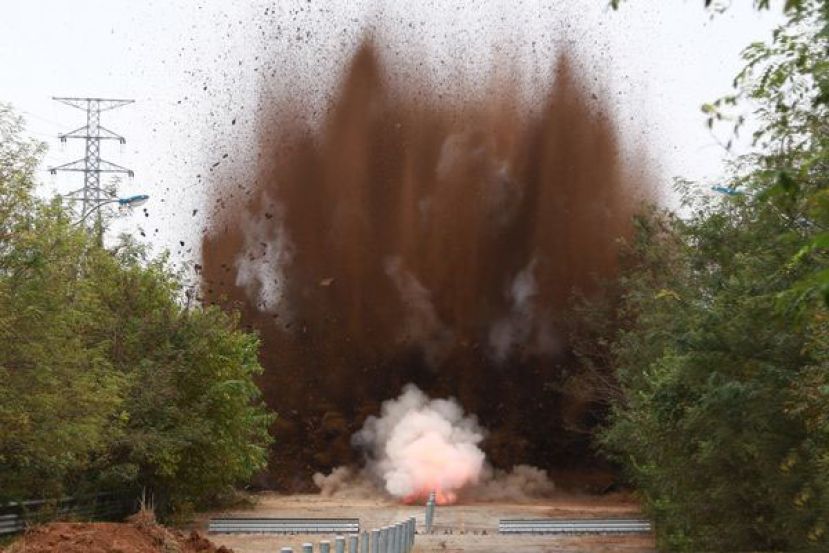 朝鲜15日炸毁连接朝韩的京义线、东海线连结道路。