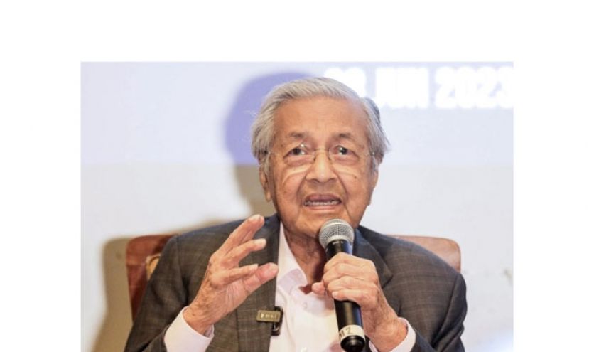 敦马哈迪。