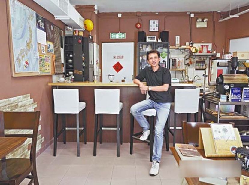 Michael七年前投资近40万港币，开设咖啡店&ldquo;米珈琲&rdquo;。