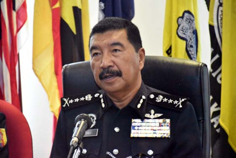 砂拉越警察总监拿督蓝利丁。