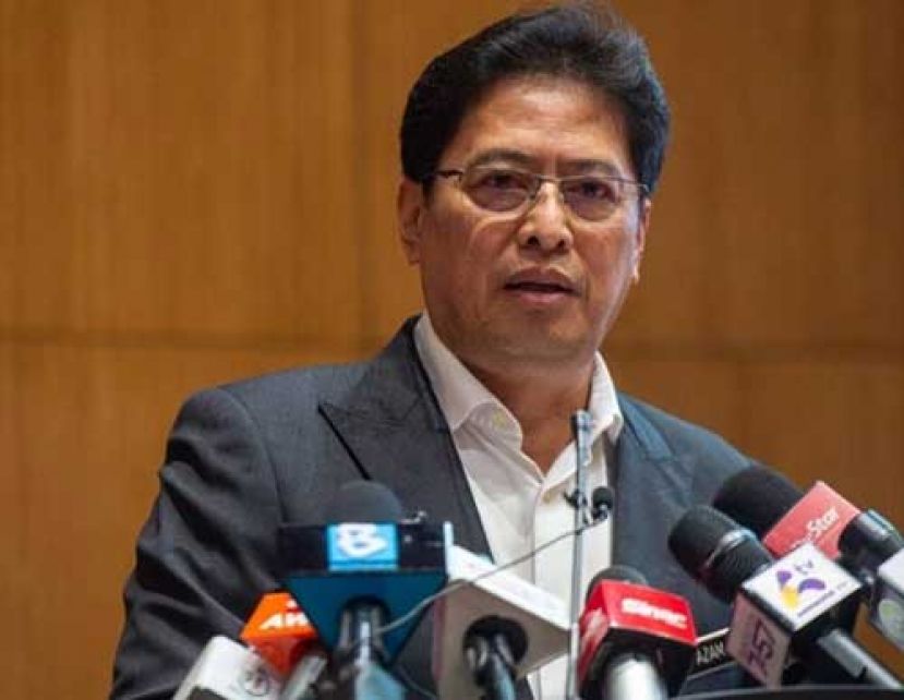 ●丹斯里阿占巴基。