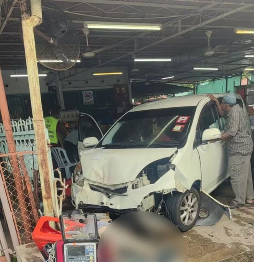 妇女欲刹车 却误踩油门冲入咖啡店   女食客当场重伤断魂