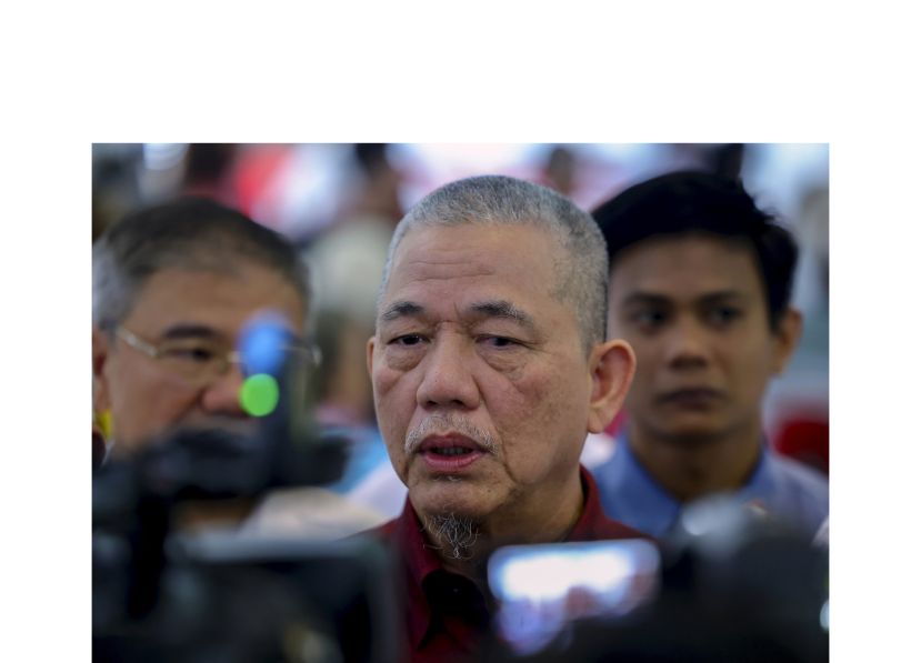 副首相兼能源及公共事业部长拿督斯里法迪拉。