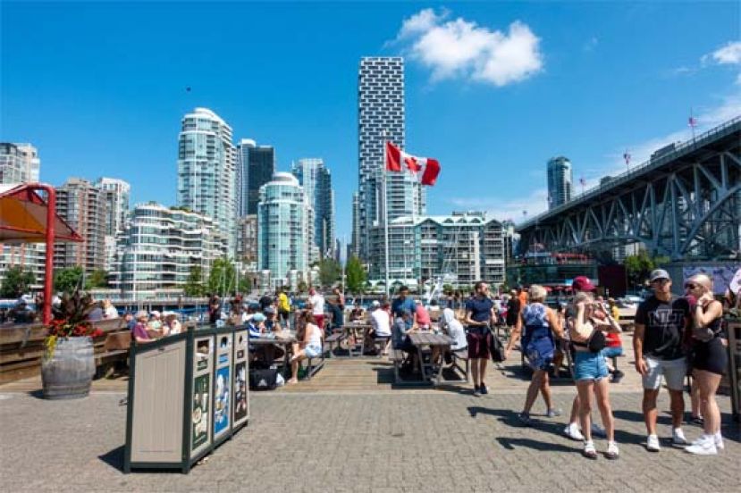 加拿大人口突破4000万大关.