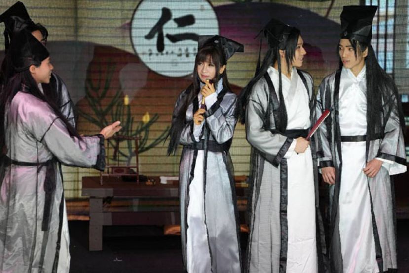 《祝英台》一天之内连续演出两场，并且两场皆爆满