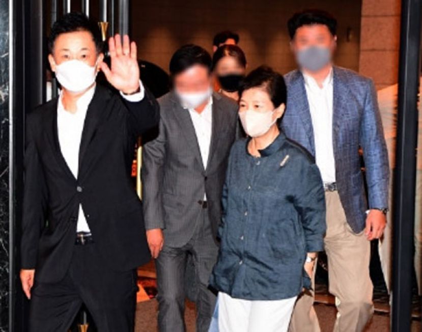 朴槿惠出狱后爱上锻炼胃口好