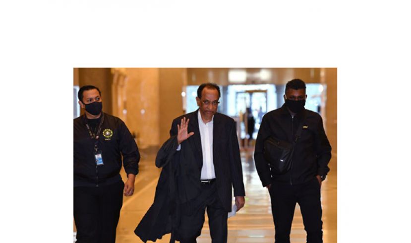 主控官：纳吉知道4200万令吉来自SRC公司