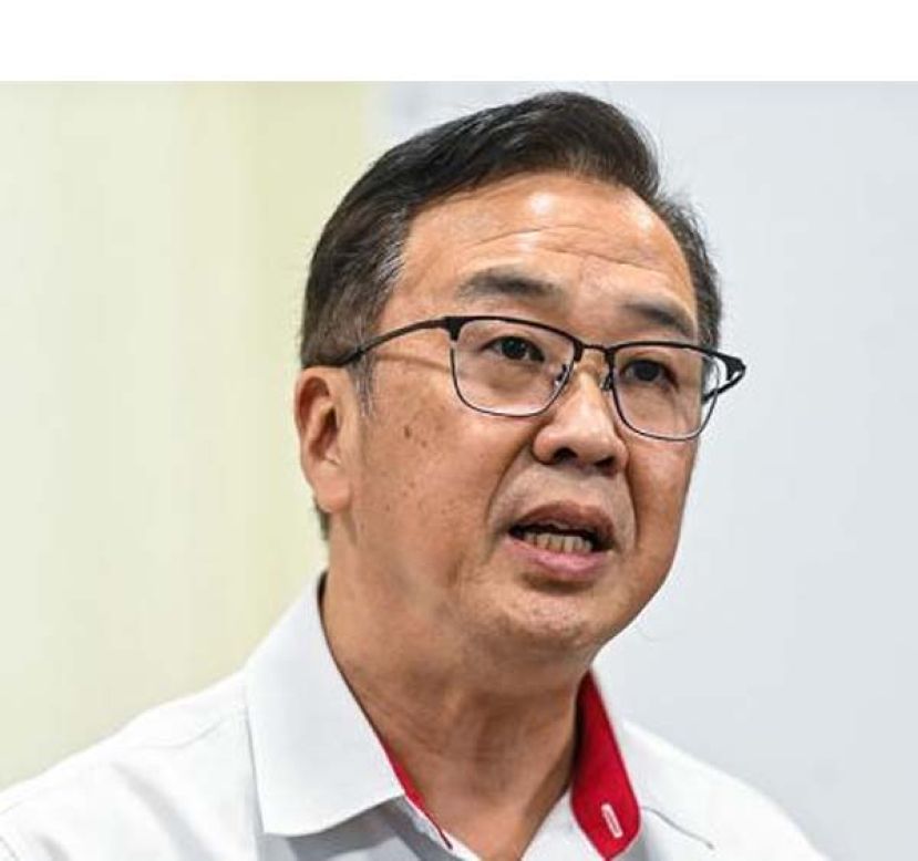 民政党全国主席拿督刘华才。