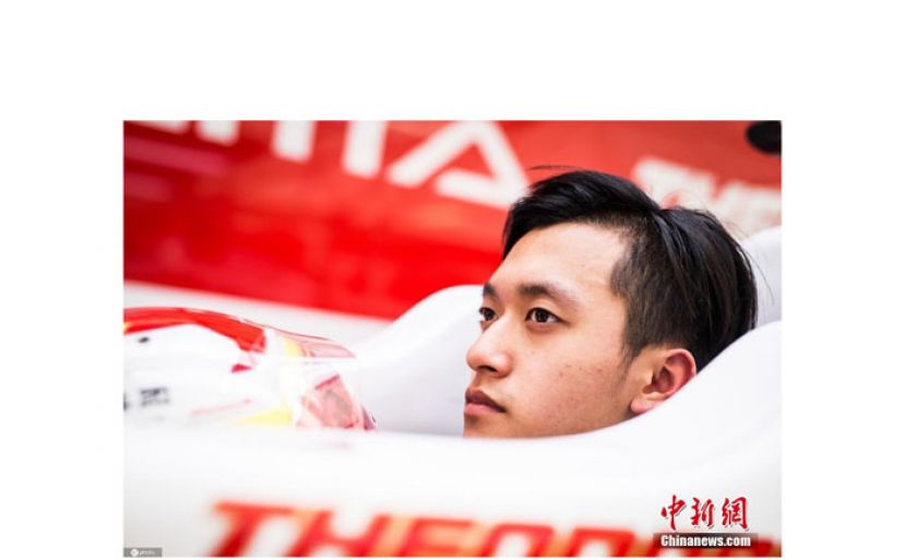 周冠宇成为首位参加F1正赛的中国车手。