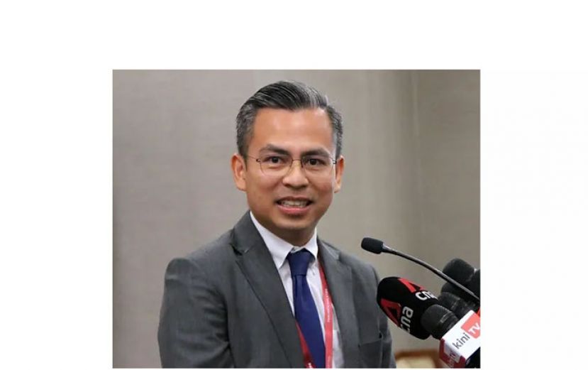 通讯及数码部长法米。