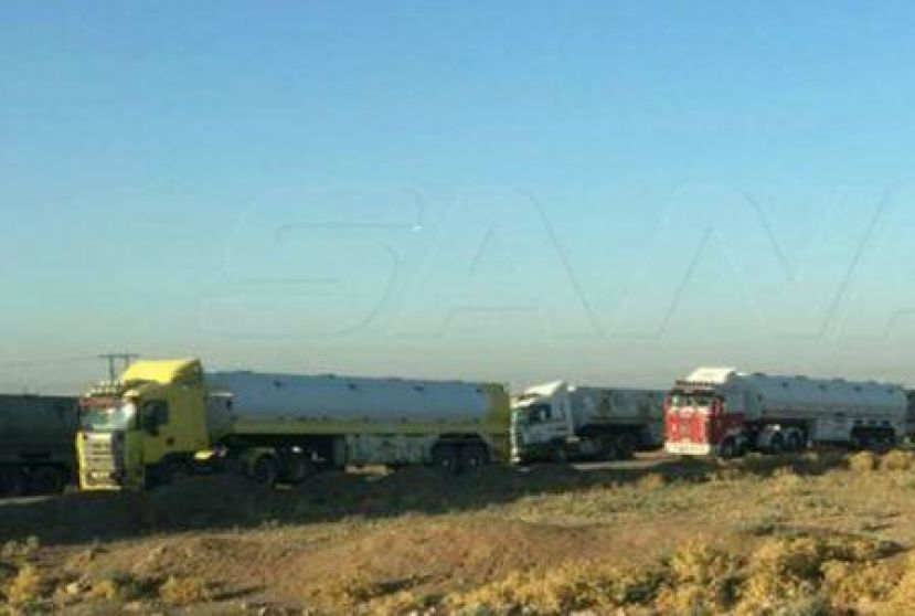 美军继续掠夺叙利亚石油资源  连续三天出动车队偷油