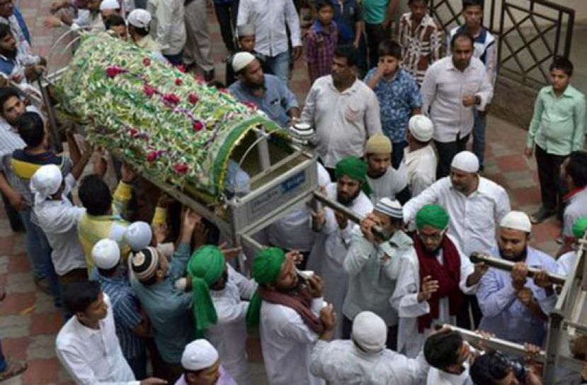 印度一名男子日前认领母亲遗体后为其举行后事，直至后来&ldquo;复活&rdquo;才证实认错尸。（示意图）