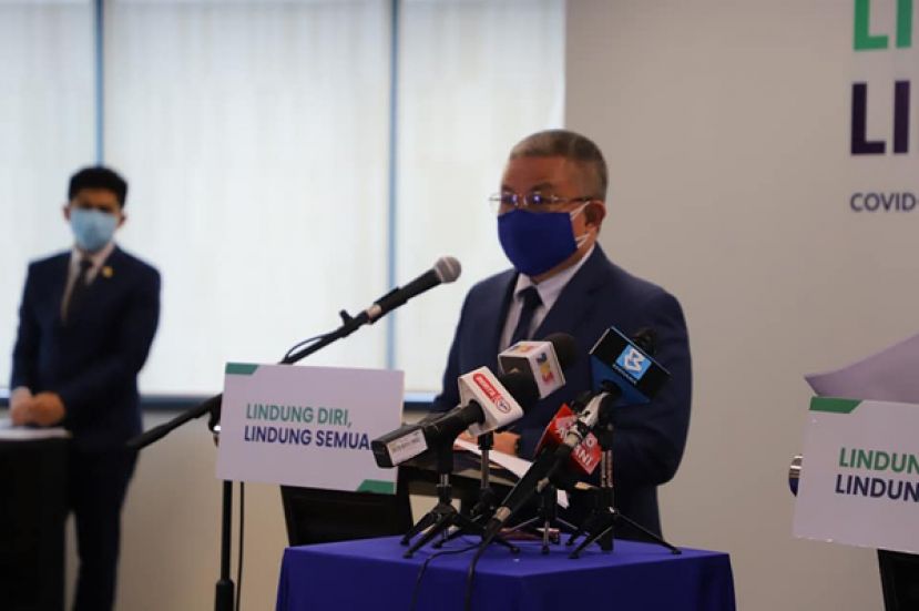 卫生部长拿督斯里阿汉巴巴。