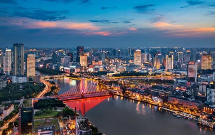 三江口，余姚江、奉化江、甬江交汇于此。