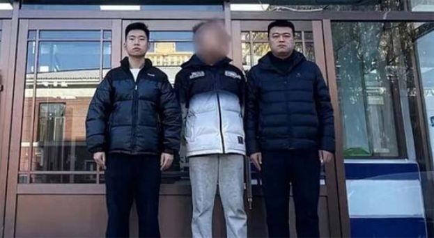 借钱不想还，男子假死躲债。