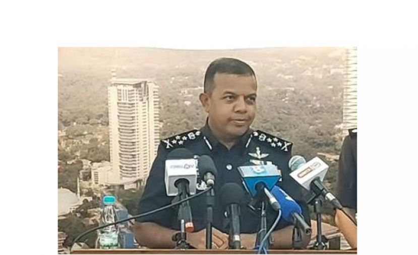 全国副警察总长拿督斯里阿育汉。