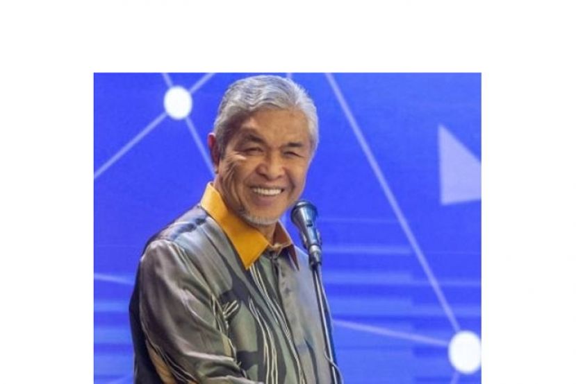 拿督斯里阿末扎希。