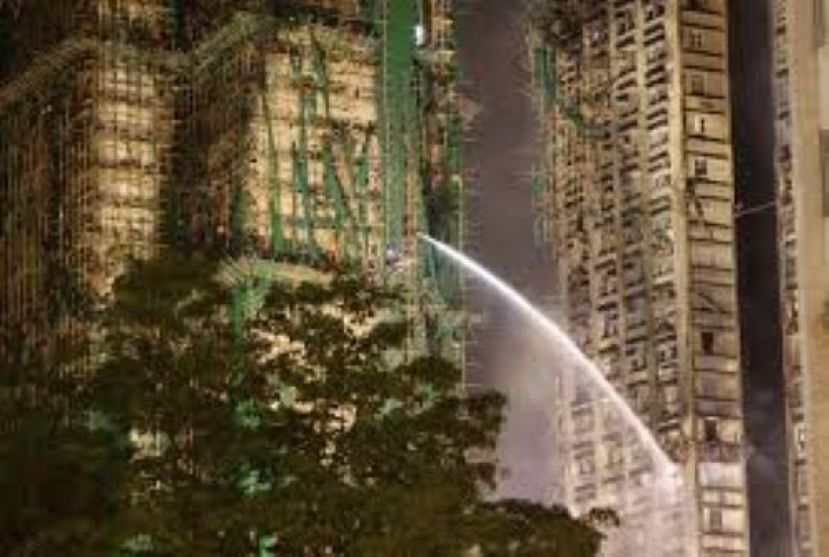 宏福苑5級火灾 香港廉署调查拘捕8人