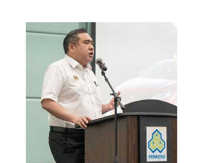 交通部长陆兆福。