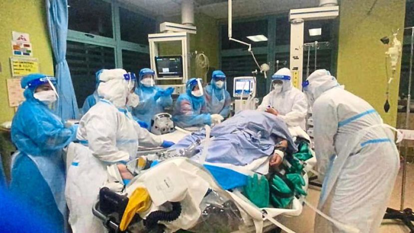 砂ICU病床和呼气器使用率全国最高