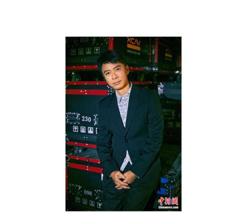 李克勤。