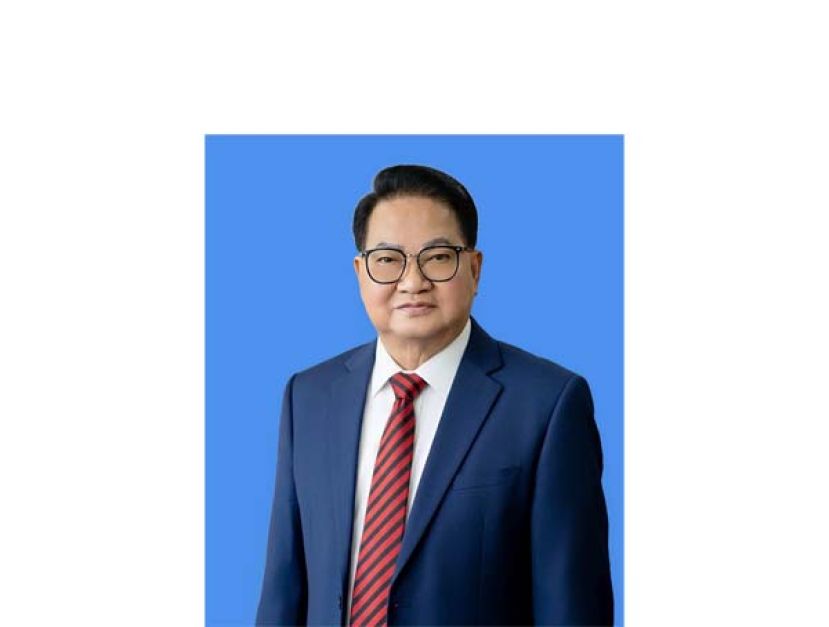 斯木省华总会长兼成邦江中华总商会会长拿督吴标生博士。