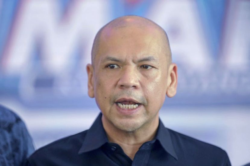 内贸部长阿米占。