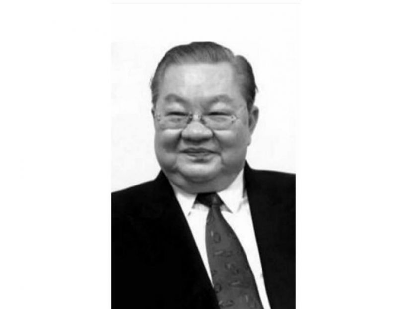 丹斯里李三春。