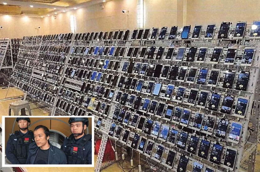 陈志在诈骗园区建立手机农场，透过门号及科技串联，以乱枪打鸟方式诱骗民众上当。小图为陈志落网后，柬埔寨将他遣返回中国受审。