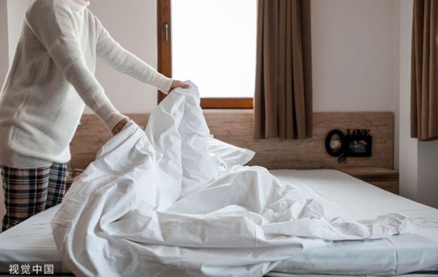 专家提醒，一张床垫寿命约6至8年。