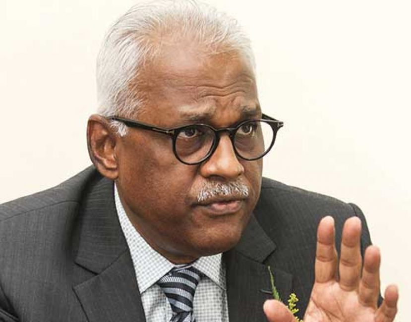 ●查尔斯圣地亚哥。