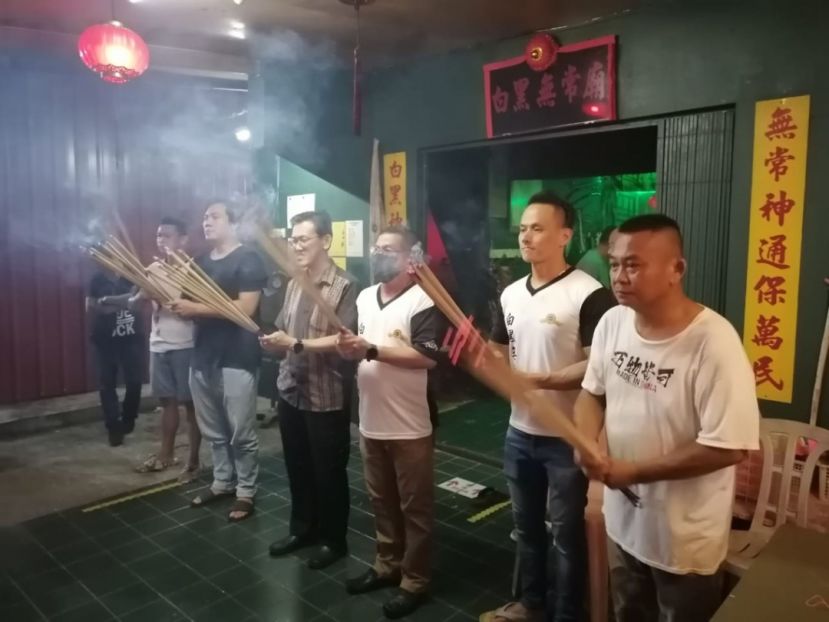 圣恩德宫盂兰胜会    邀薛华东担任主宾