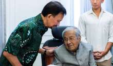 汶莱苏丹赴国家心脏中心探望前首相敦马哈迪
