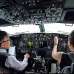74岁泰王与王后亲自开飞机访越南
