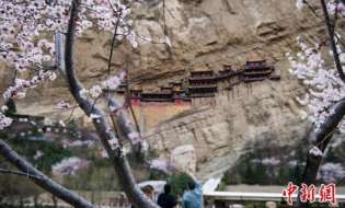 揭秘千年悬空寺：建筑奇巧　选址独特